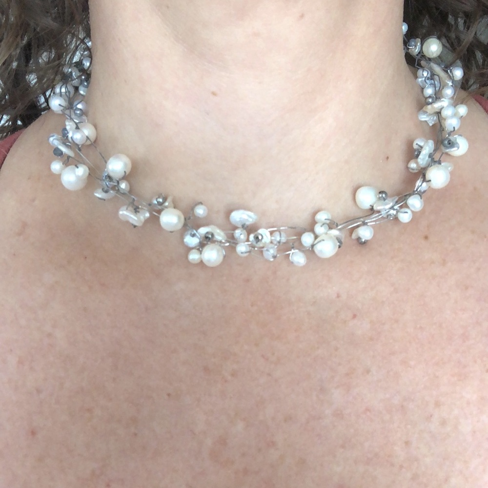 Pearl choker